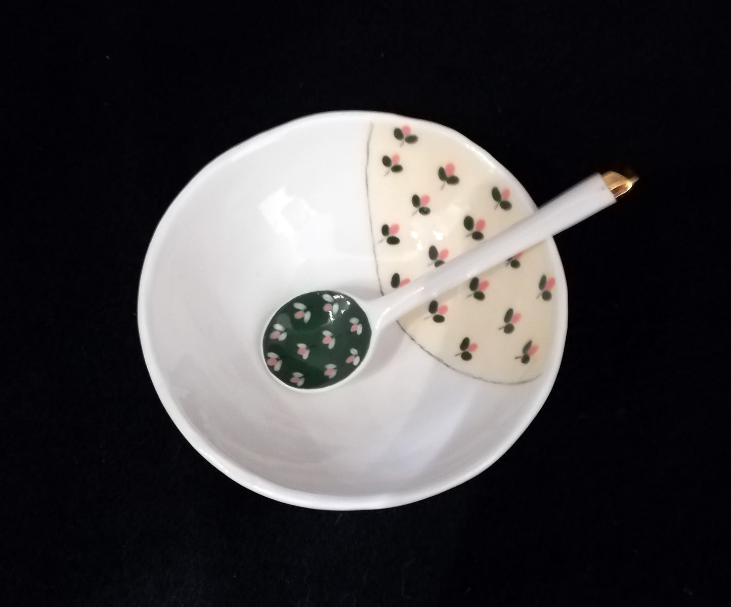 Frances-Spice-Small-Patterned-Bowl-and-Spoon Set