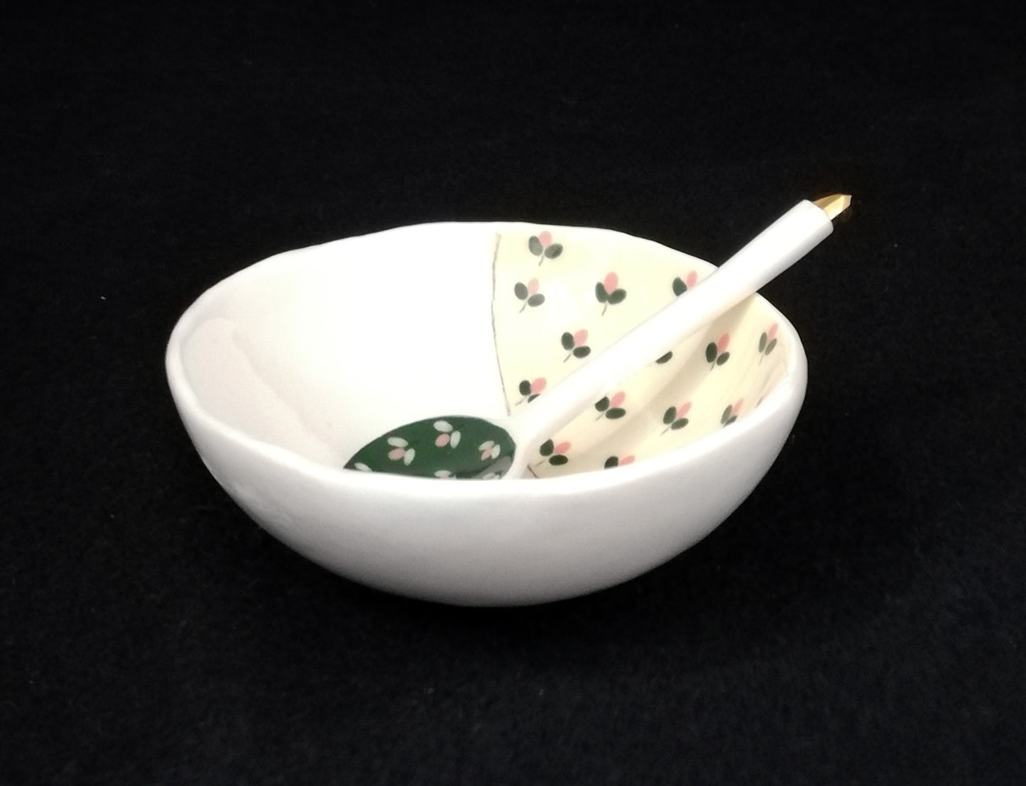 Frances-Spice-Small-Patterned-Bowl-and-Spoon Set